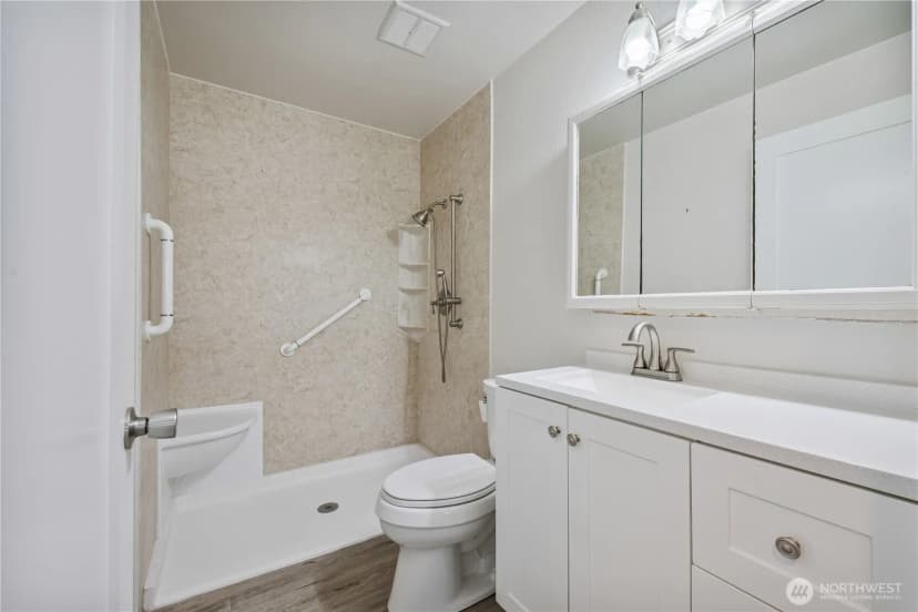 Property photo for 3612 Ocean Beach Highway, Longview photo 19