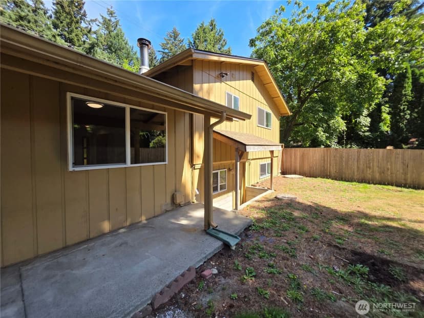Property photo for 2407 106th Avenue E, Edgewood photo 27