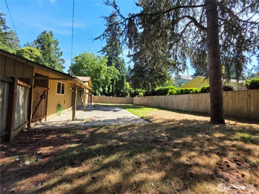Property photo for 2407 106th Avenue E, Edgewood photo 26