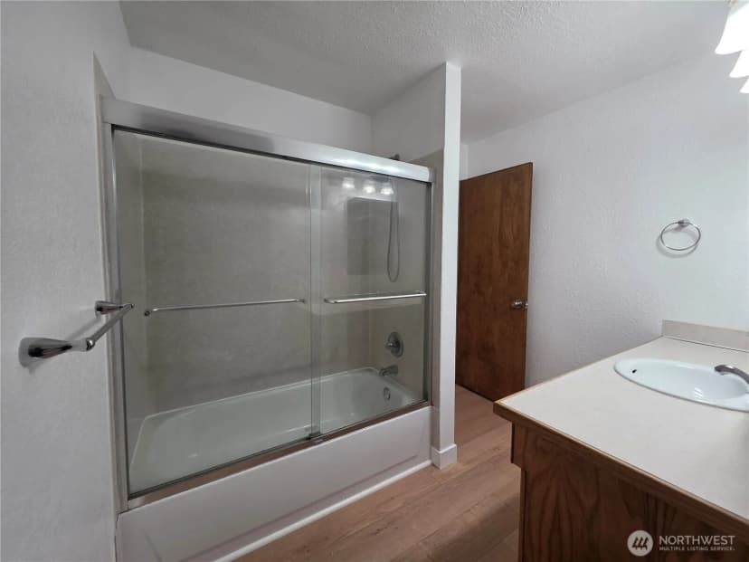Property photo for 2407 106th Avenue E, Edgewood photo 22