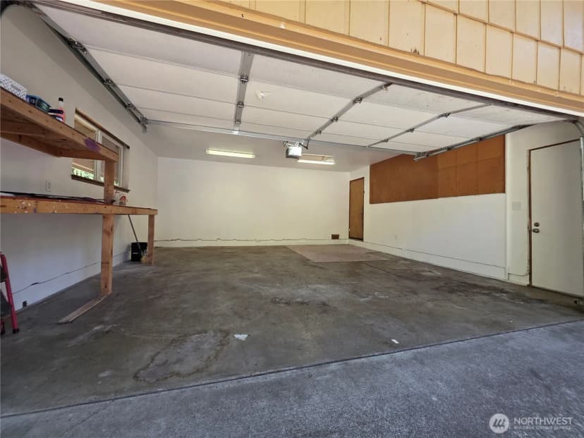 Property photo for 2407 106th Avenue E, Edgewood photo 23