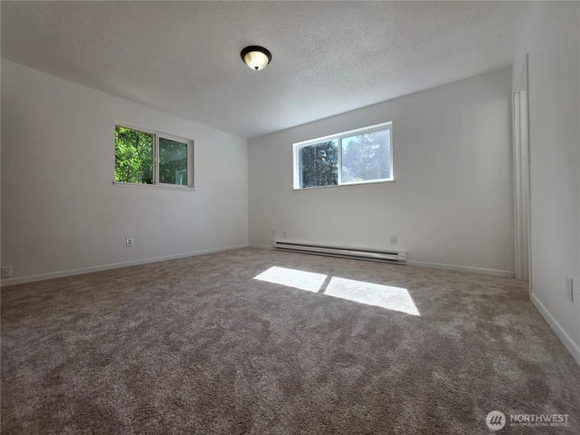 Property photo for 2407 106th Avenue E, Edgewood photo 13