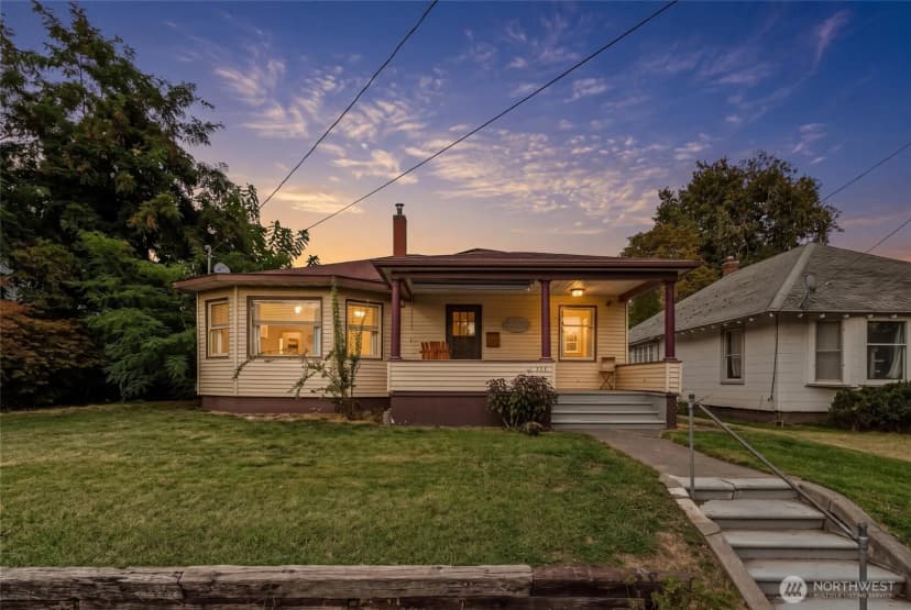 Property photo for 353 S 4th Street, Walla Walla