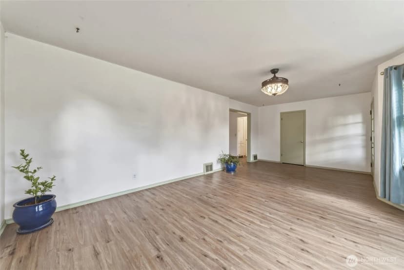 Property photo for 353 S 4th Street, Walla Walla photo 10