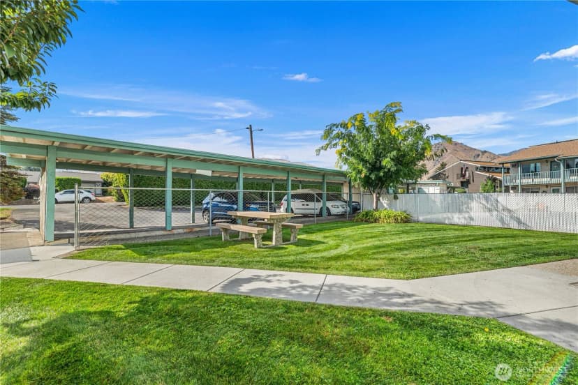 Property photo for 10 S Cove Avenue #29, Wenatchee photo 27