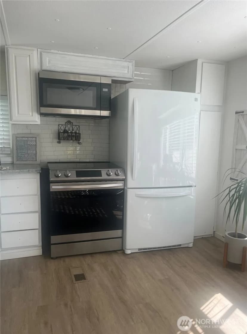 Property photo for 25739 135th Avenue Se ##27, Kent photo 10