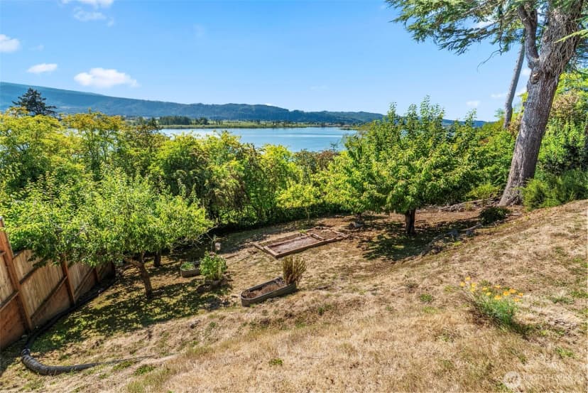 Property photo for 330 Columbia Street, Cathlamet photo 30