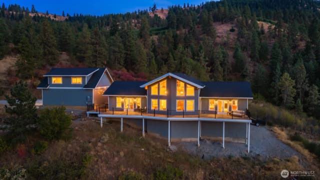 Property photo for 5342 Whispering Ridge Drive, Wenatchee