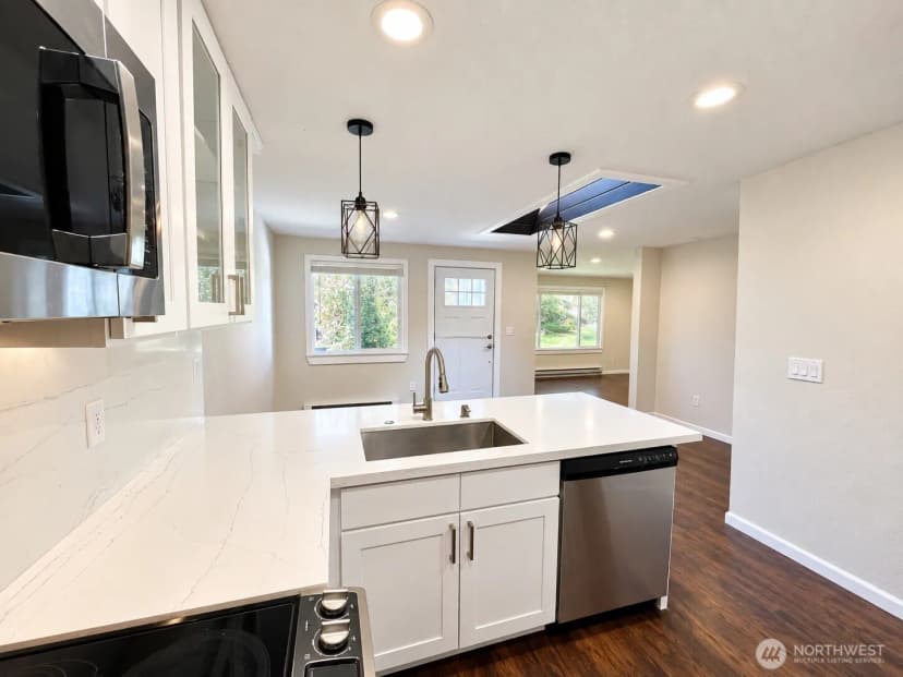 Property photo for 14213 Admiralty Way, Lynnwood photo 25