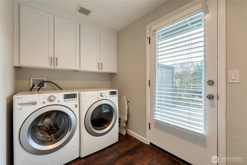 Property photo for 14213 Admiralty Way, Lynnwood photo 18