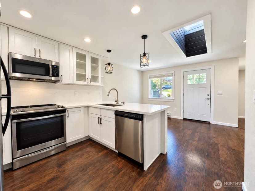 Property photo for 14213 Admiralty Way, Lynnwood photo 23