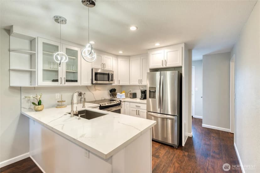 Property photo for 14213 Admiralty Way, Lynnwood photo 11