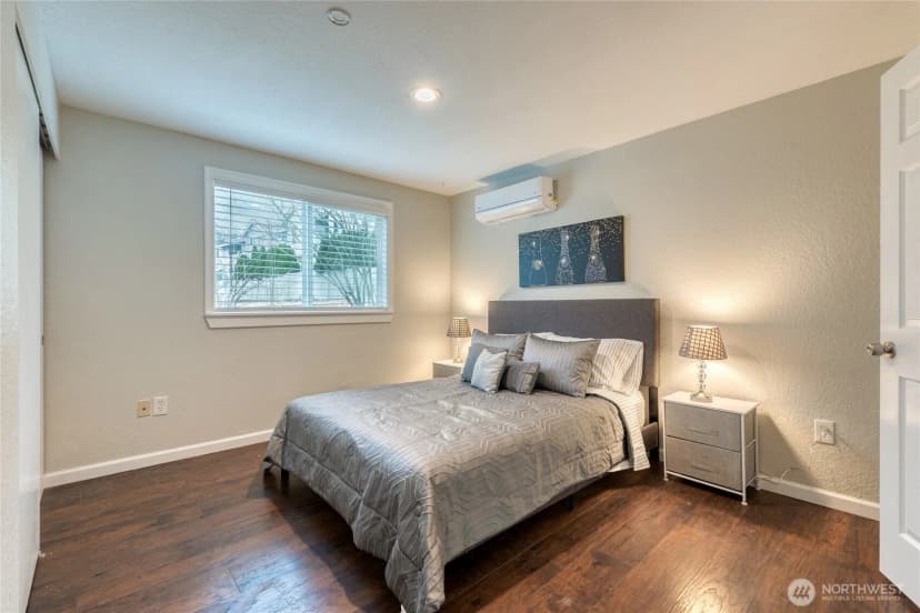 Property photo for 14213 Admiralty Way, Lynnwood photo 15