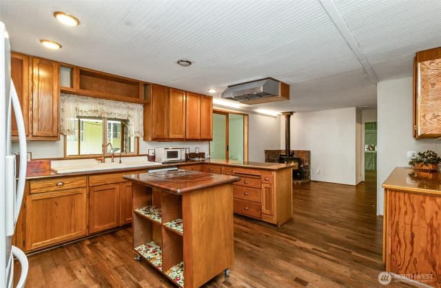 Property photo for 815 124th Street Sw #10, Everett photo 2