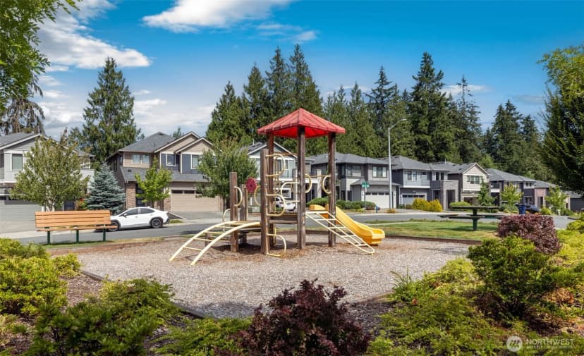 Property photo for 18314 17th Avenue W, Lynnwood photo 37