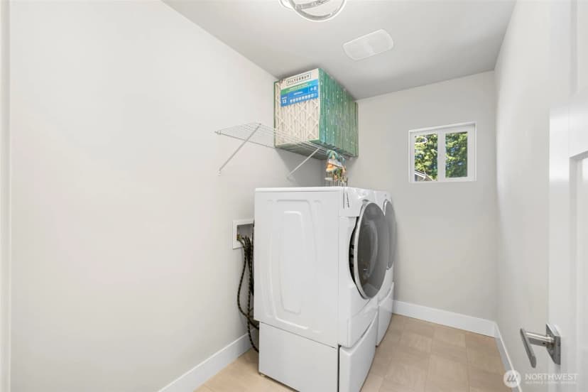 Property photo for 18314 17th Avenue W, Lynnwood photo 25
