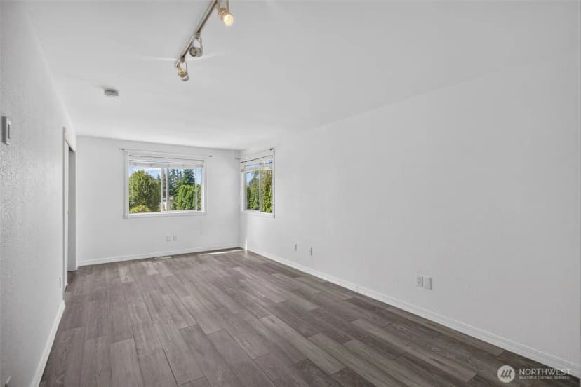 Property photo for 13236 Ne 129th Place, Kirkland photo 15