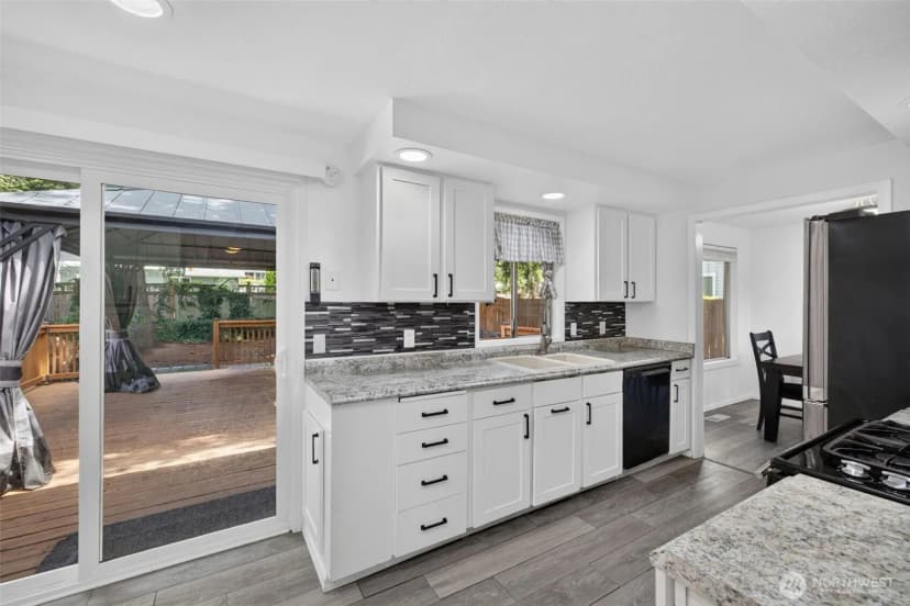Property photo for 13236 Ne 129th Place, Kirkland photo 13