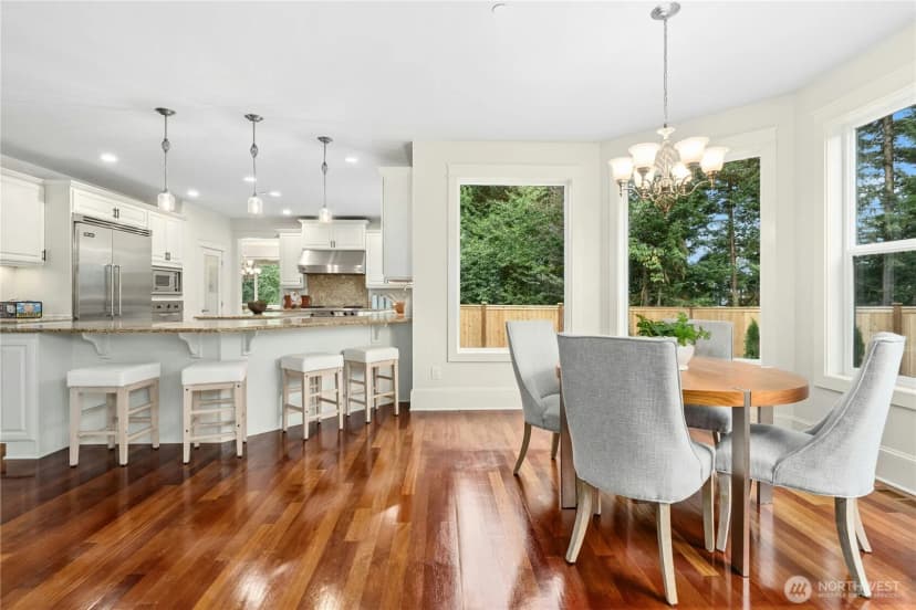 Property photo for 9106 Ne 32nd Street, Yarrow Point photo 11