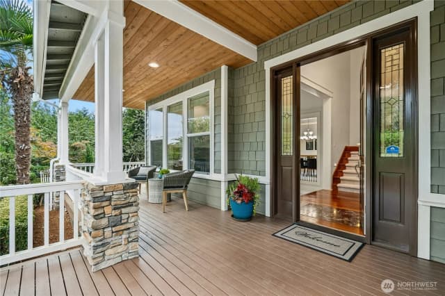 Property photo for 9106 Ne 32nd Street, Yarrow Point photo 3