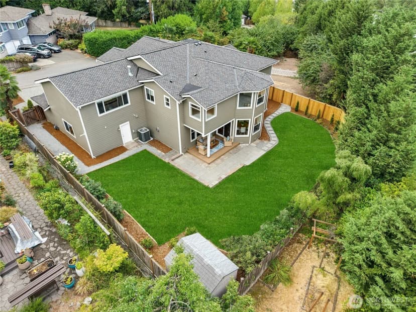Property photo for 9106 Ne 32nd Street, Yarrow Point photo 31