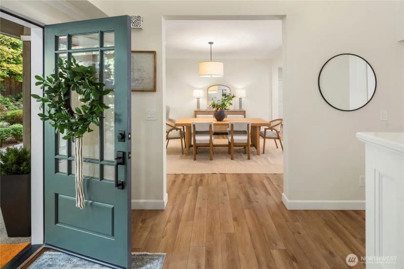 Property photo for 2609 E Beaver Lake Drive Se, Sammamish photo 3
