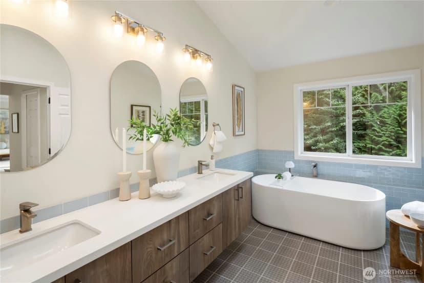 Property photo for 2609 E Beaver Lake Drive Se, Sammamish photo 29