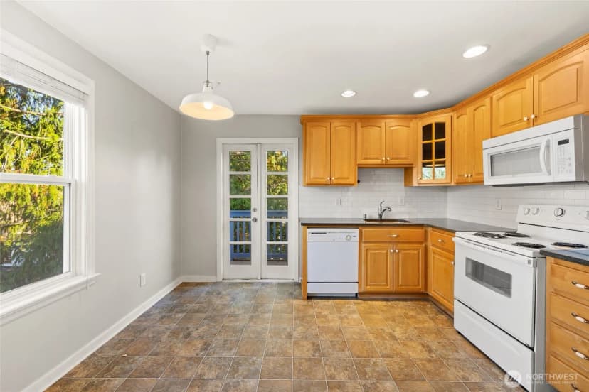 Property photo for 421 N Yakima Avenue #4, Tacoma photo 9
