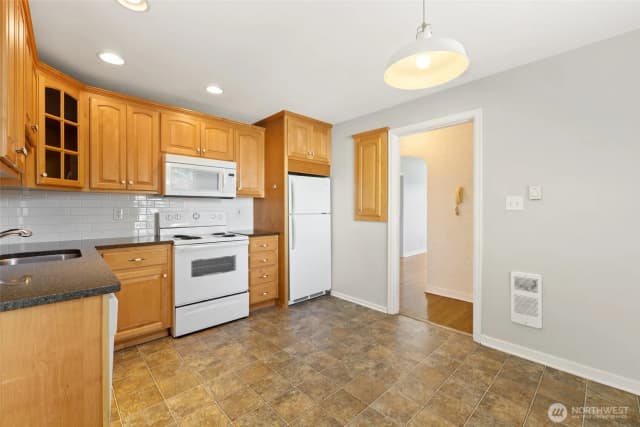 Property photo for 421 N Yakima Avenue #4, Tacoma photo 5