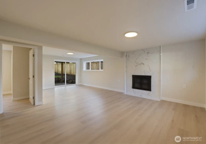 Property photo for 14522 Ne 5th Street, Bellevue photo 18