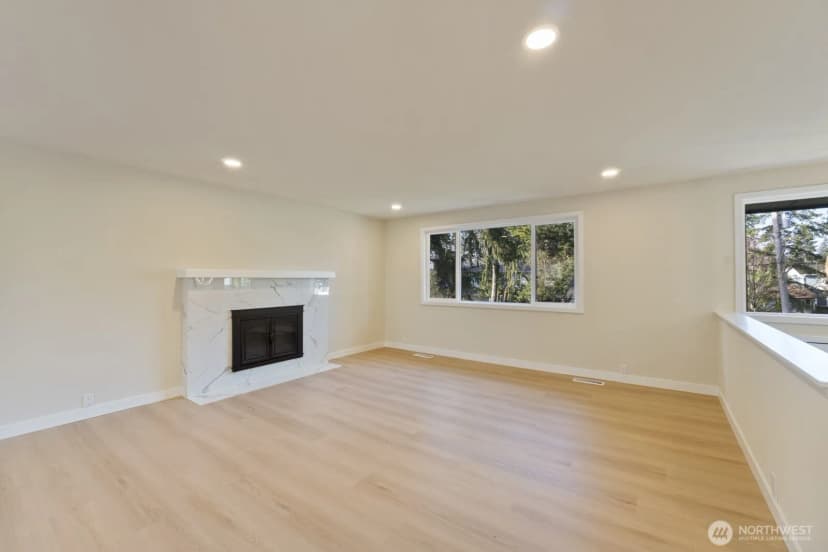 Property photo for 14522 Ne 5th Street, Bellevue photo 8