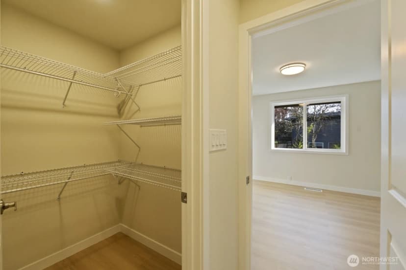 Property photo for 14522 Ne 5th Street, Bellevue photo 11