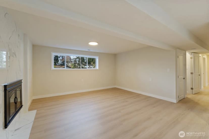 Property photo for 14522 Ne 5th Street, Bellevue photo 19