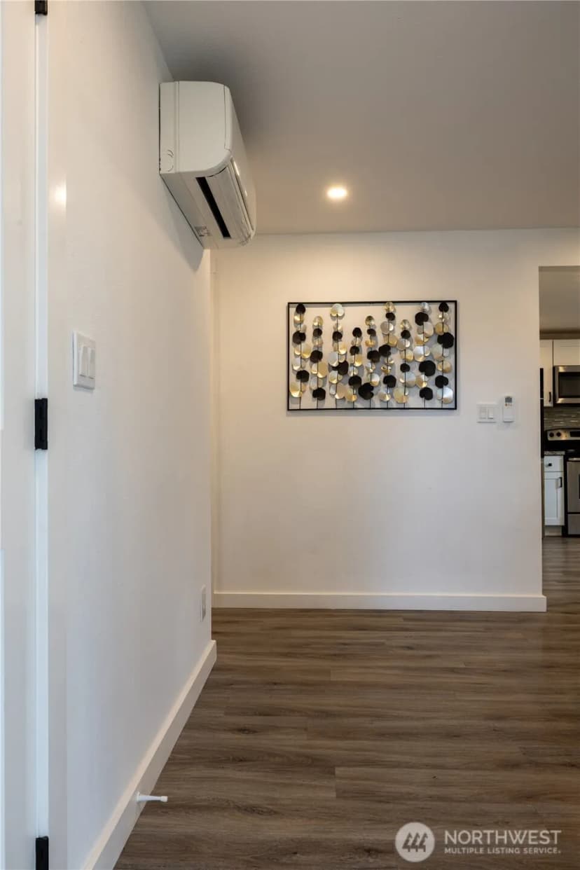 Property photo for 12756 Evanston Avenue N, Seattle photo 6