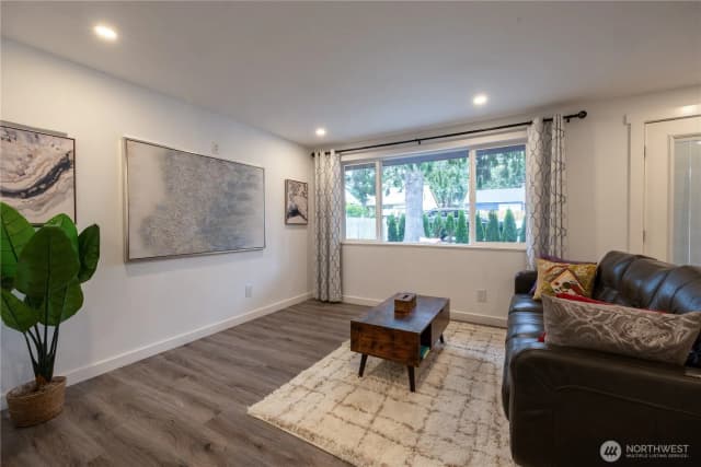 Property photo for 12756 Evanston Avenue N, Seattle photo 3