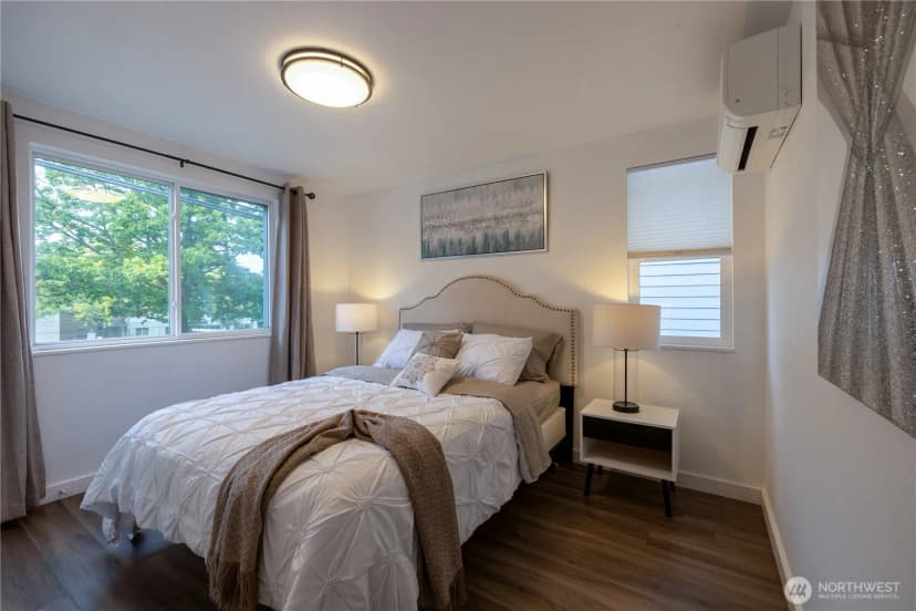 Property photo for 12756 Evanston Avenue N, Seattle photo 8