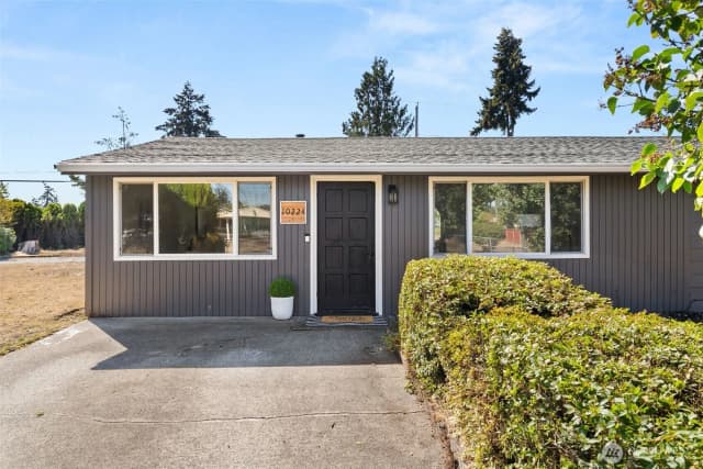 Property photo for 10224 Lila Lane Sw, Lakewood photo 2