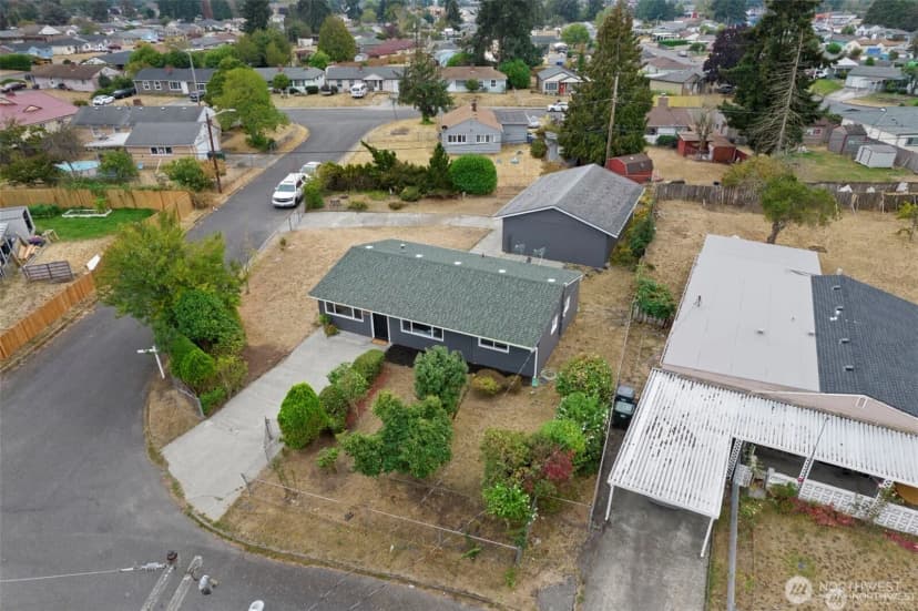 Property photo for 10224 Lila Lane Sw, Lakewood photo 24