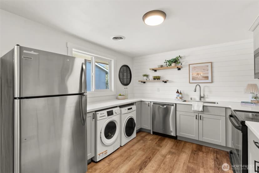 Property photo for 10224 Lila Lane Sw, Lakewood photo 12