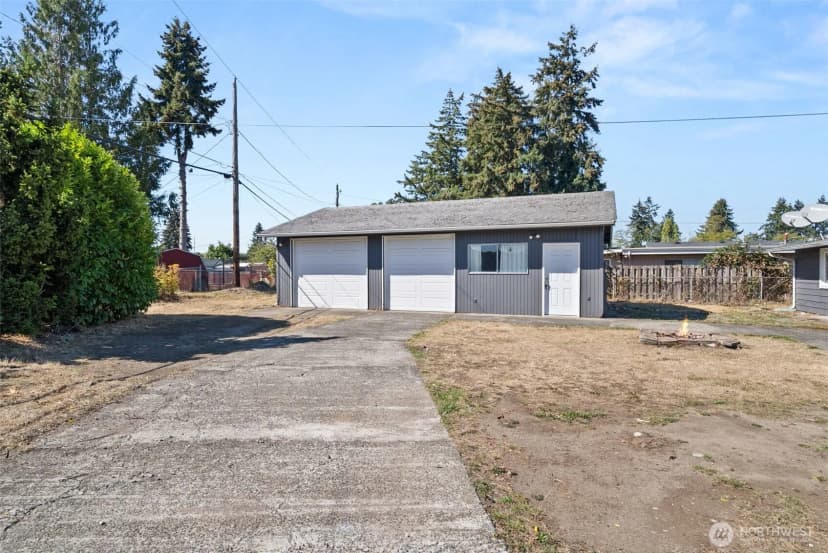 Property photo for 10224 Lila Lane Sw, Lakewood photo 19