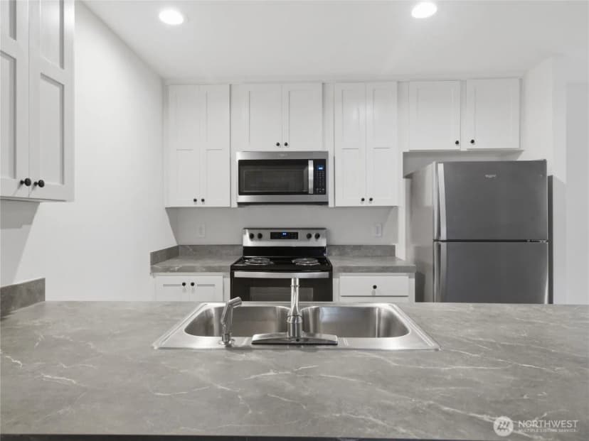 Property photo for 9430 Case Road Sw #20, Olympia photo 15