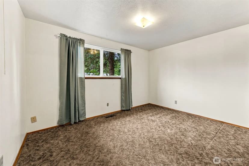 Property photo for 5017 19th Avenue Se, Lacey photo 10