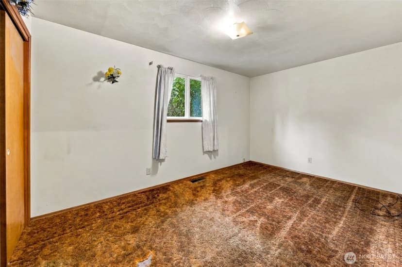 Property photo for 5017 19th Avenue Se, Lacey photo 12