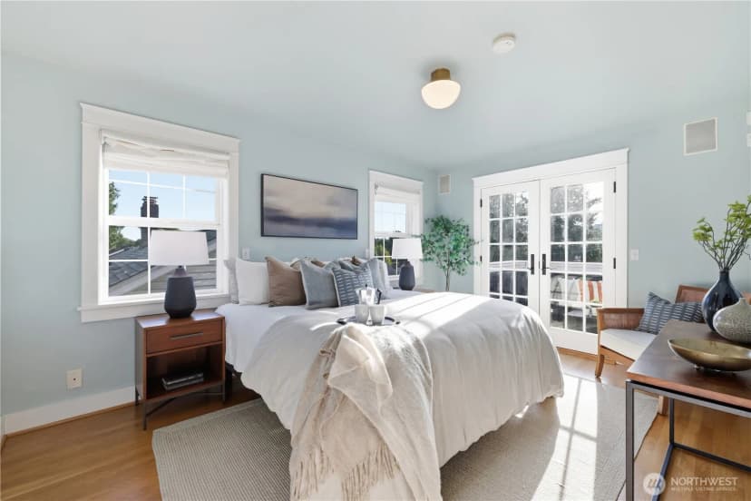 Property photo for 2536 31st Avenue W, Seattle photo 16