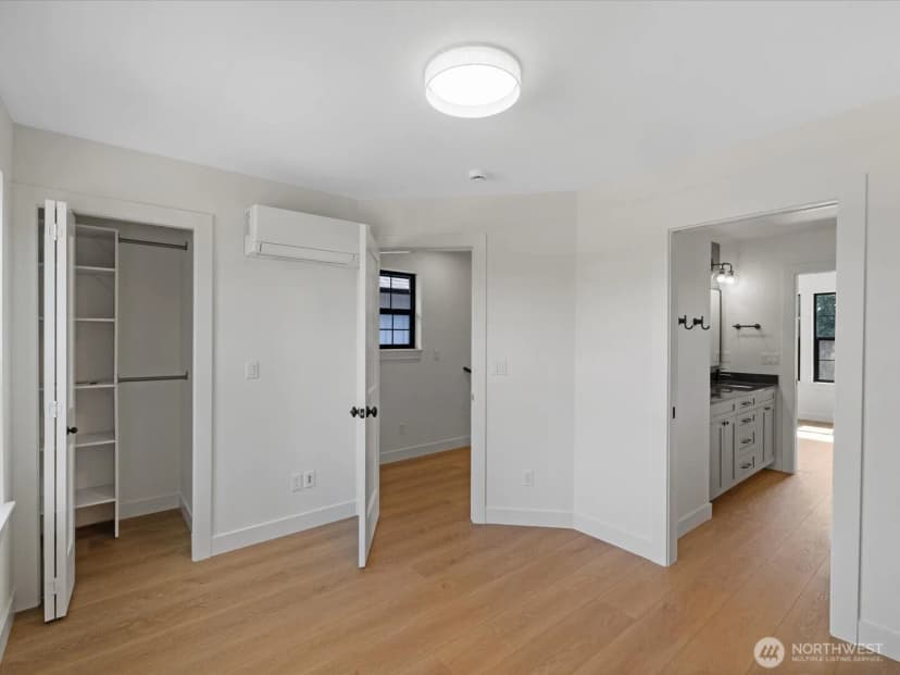 Property photo for 2815 25th Street #c, Everett photo 17