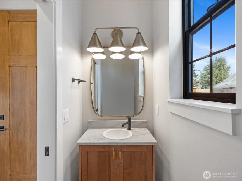 Property photo for 2815 25th Street #c, Everett photo 12