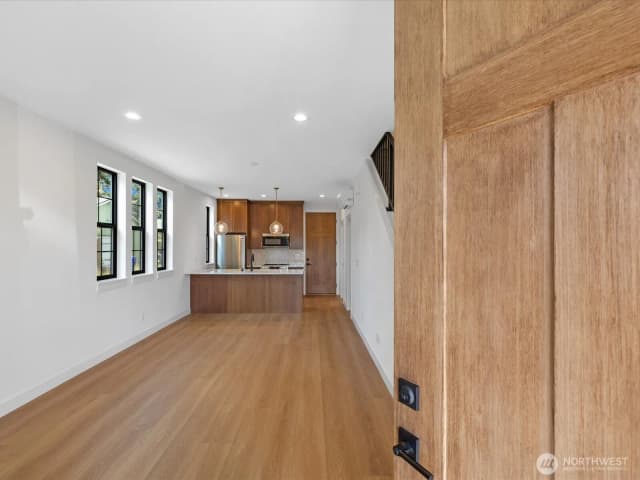 Property photo for 2815 25th Street #c, Everett photo 4