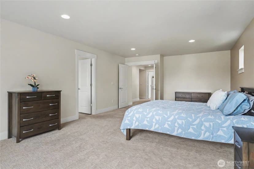 Property photo for 1427 114th Avenue E, Edgewood photo 18