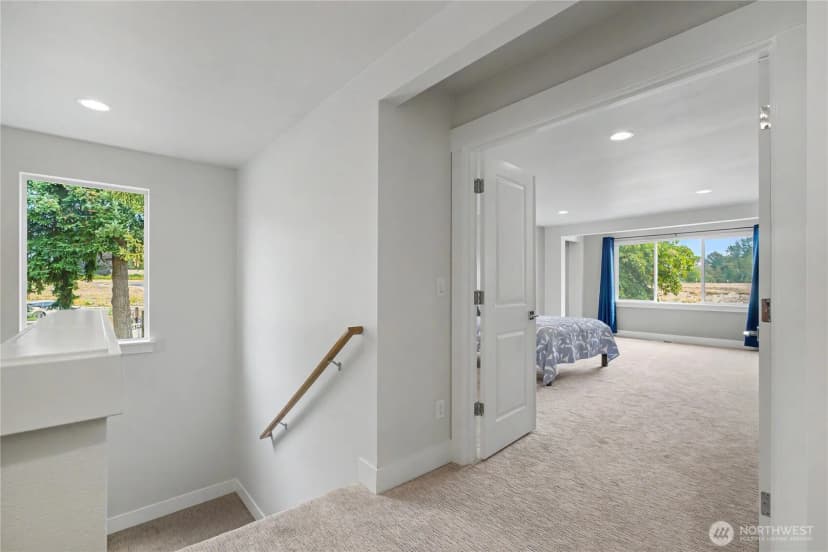 Property photo for 1427 114th Avenue E, Edgewood photo 16