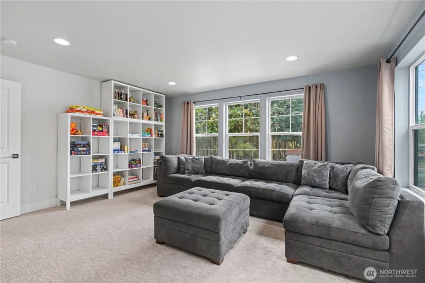 Property photo for 1427 114th Avenue E, Edgewood photo 24